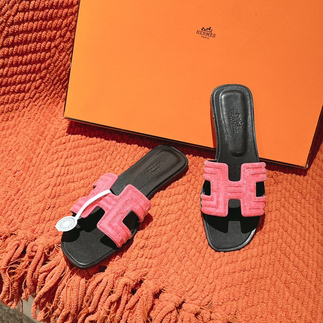Hermes Oasis Sandal: Stylish & Versatile Suede Diamond Slides with Silk Scarf 6 i1746206630 8427 1