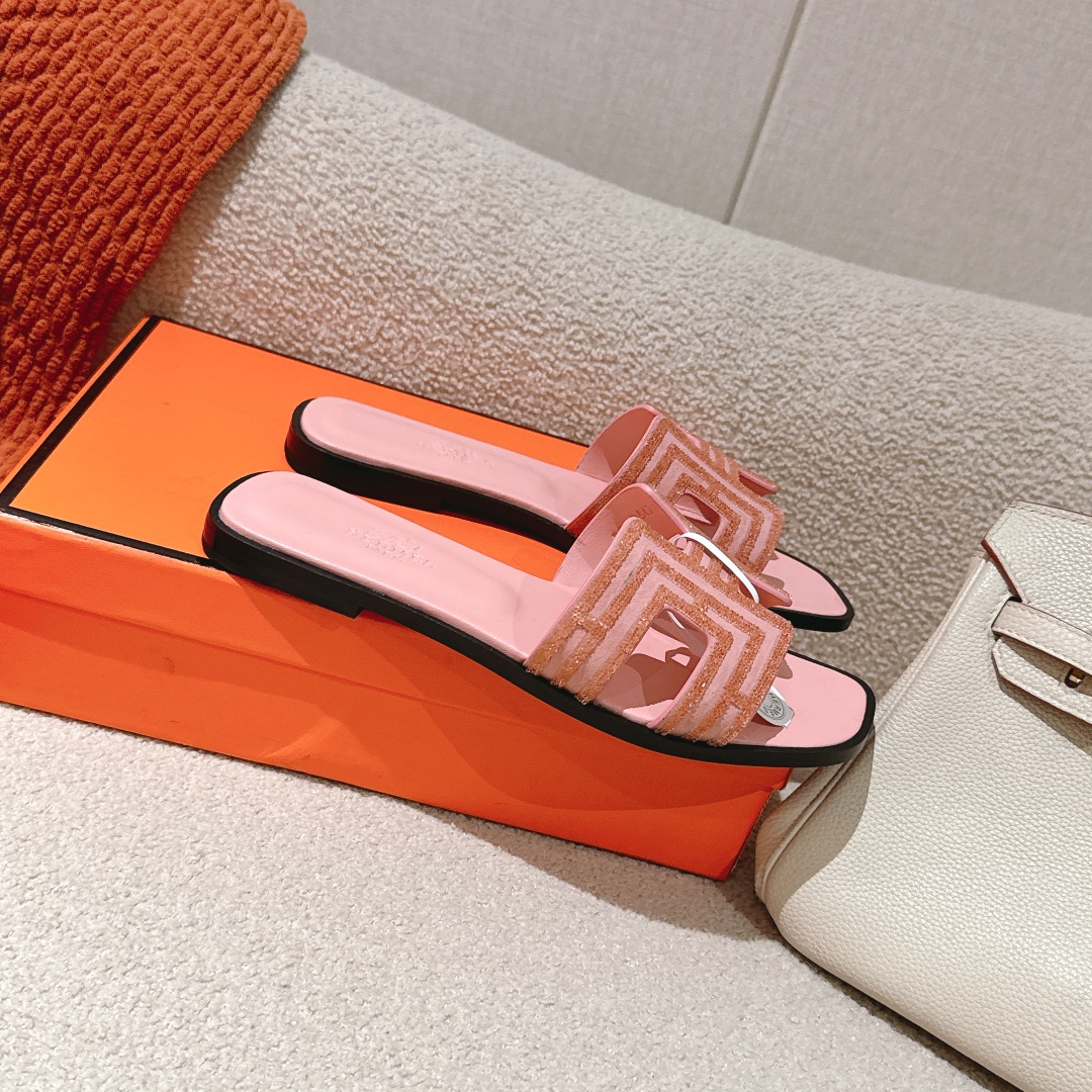 Hermes Oasis Sandal: Stylish & Comfortable H-Strap Sandal with Silk Scarf 5 i1746206646 7414 8