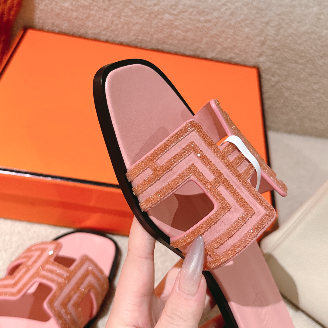 Hermes Oasis Sandal: Stylish & Comfortable H-Strap Sandal with Silk Scarf 8 i1746206646 7905 3