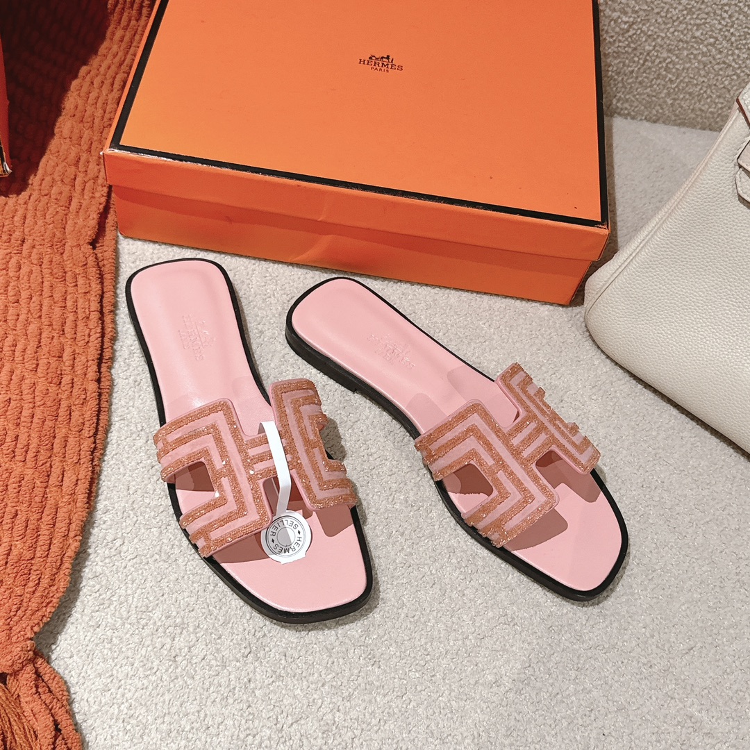 Hermes Oasis Sandal: Stylish & Comfortable H-Strap Sandal with Silk Scarf 3 i1746206646 8182 7