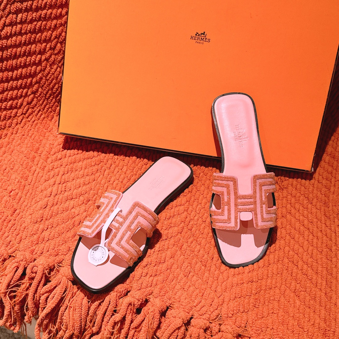 Hermes Oasis Sandal: Stylish & Comfortable H-Strap Sandal with Silk Scarf 6 i1746206646 8186 5