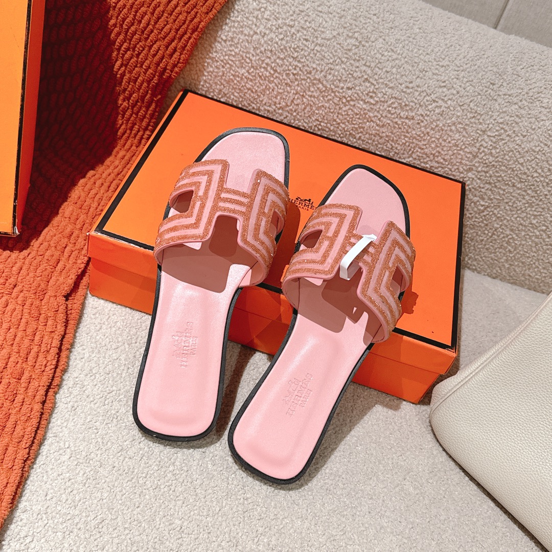 Hermes Oasis Sandal: Stylish & Comfortable H-Strap Sandal with Silk Scarf 2 i1746206646 9167 4