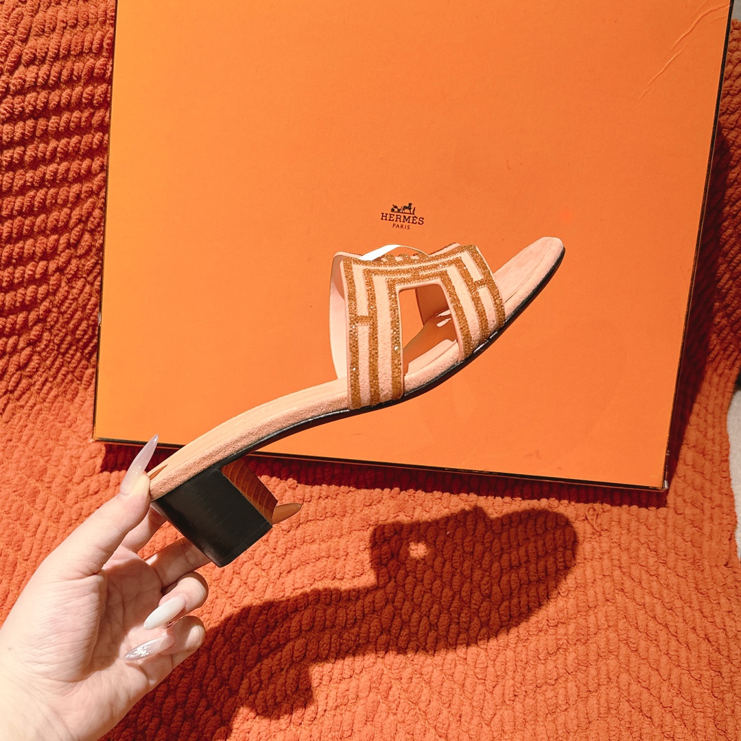 Hermes Oasis Sandal: Stylish, Versatile, and Comfortable 5cm Heel Height 7 i1746206860 9230 5