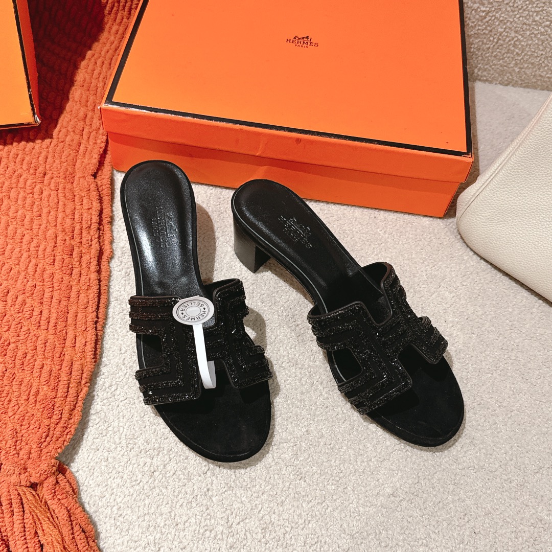 Hermes Oasis Heeled Sandals: Stylish & Comfortable, Suede & Leather, 5cm Heel 3 i1746206876 9875 2