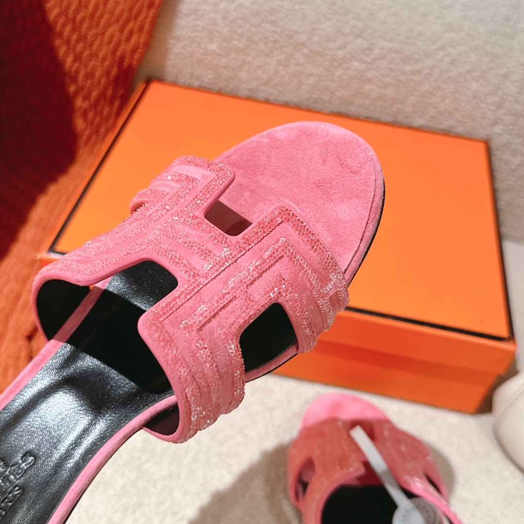 Hermes Oasis Sandal: Stylish & Comfortable Block Heel Sandal with Silk Scarf 9 i1746206893 8868 2