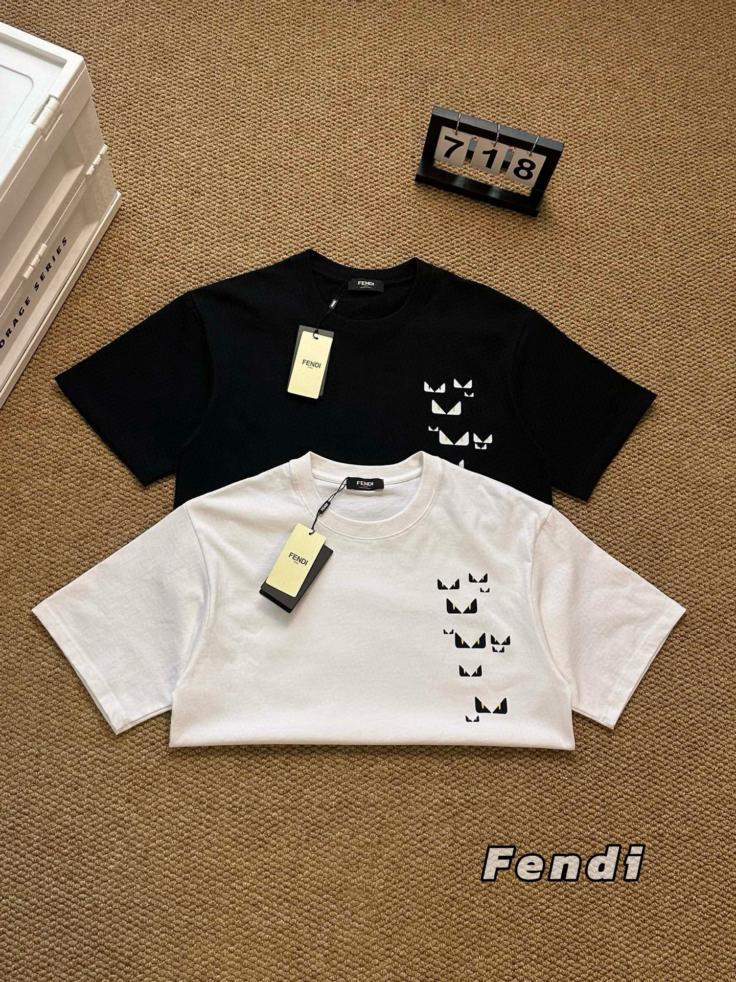 Fendi Kleding T-Shirt Zwart Wit Afdrukken Katoen Zomercollectie Korte mouw