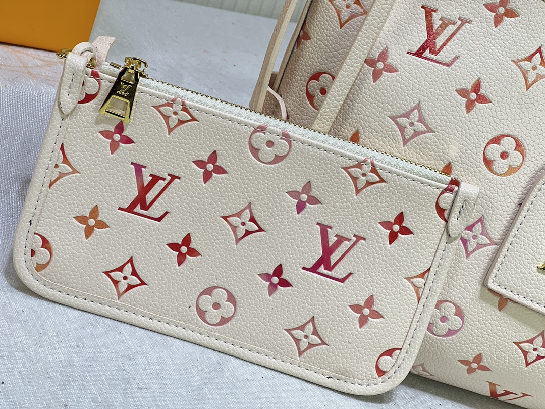 M46289 M24652 本款 CarryAll 小号手袋取材 Monogram Empreinte 皮革