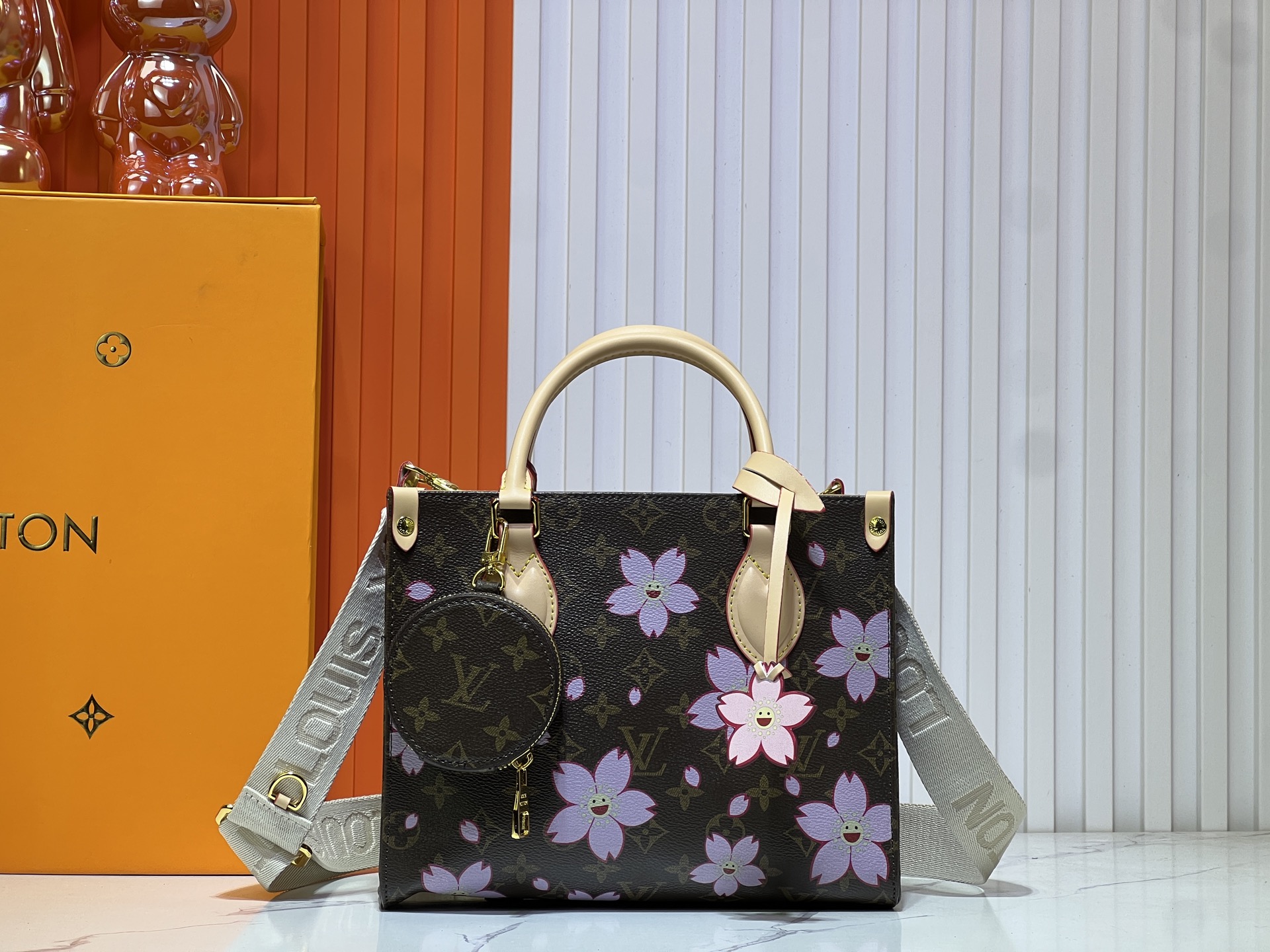 LV x Murakami Takashi OnTheGo PM Handbag - Sakura Edition, 25x19x11cm