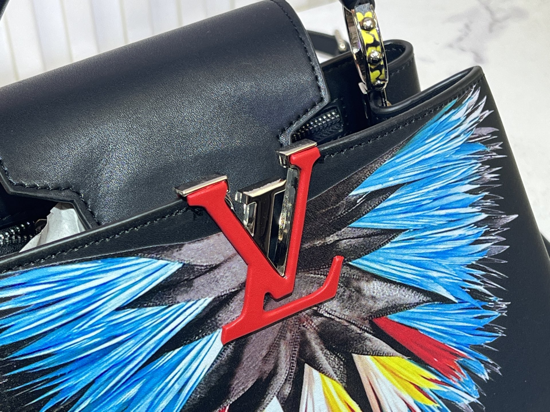 Louis Vuitton Capucines Mini Handbag Taurillon Leather with LV Signature 5 i1740963000421 6392 0 3