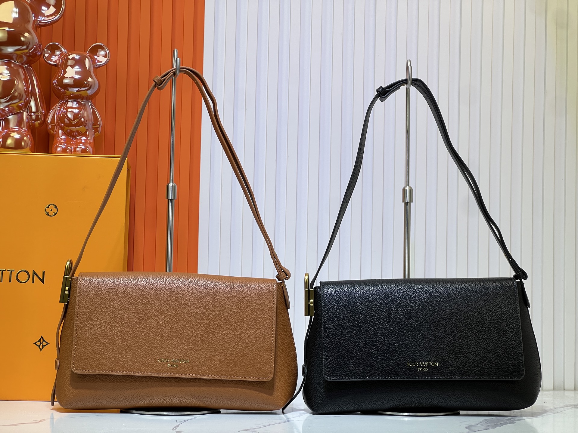 M13151棕色  M13148黑色