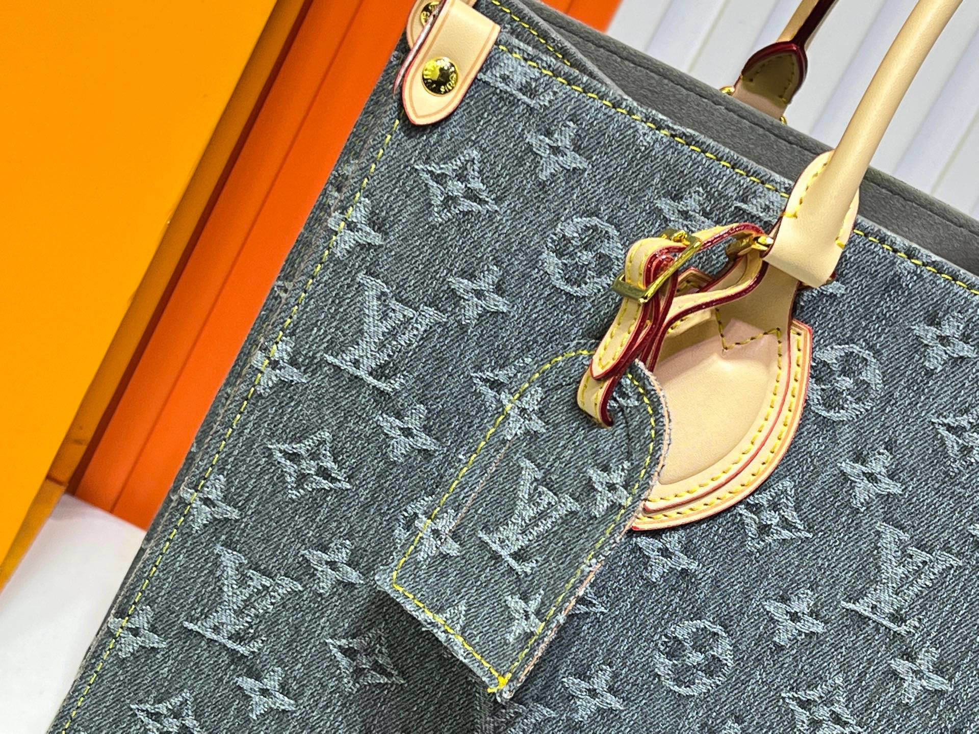 M13081 M45039 M46781灰色丹宁,粉色丹宁,蓝色丹宁牛仔ONTHEGO 中号手袋Onth