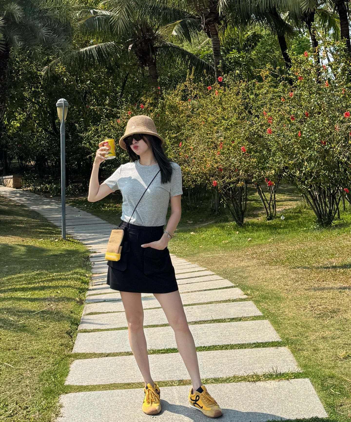 YSL 25 Summer Season Female Suit with High-end Quality and Big Pocket Skirts - 图片 3