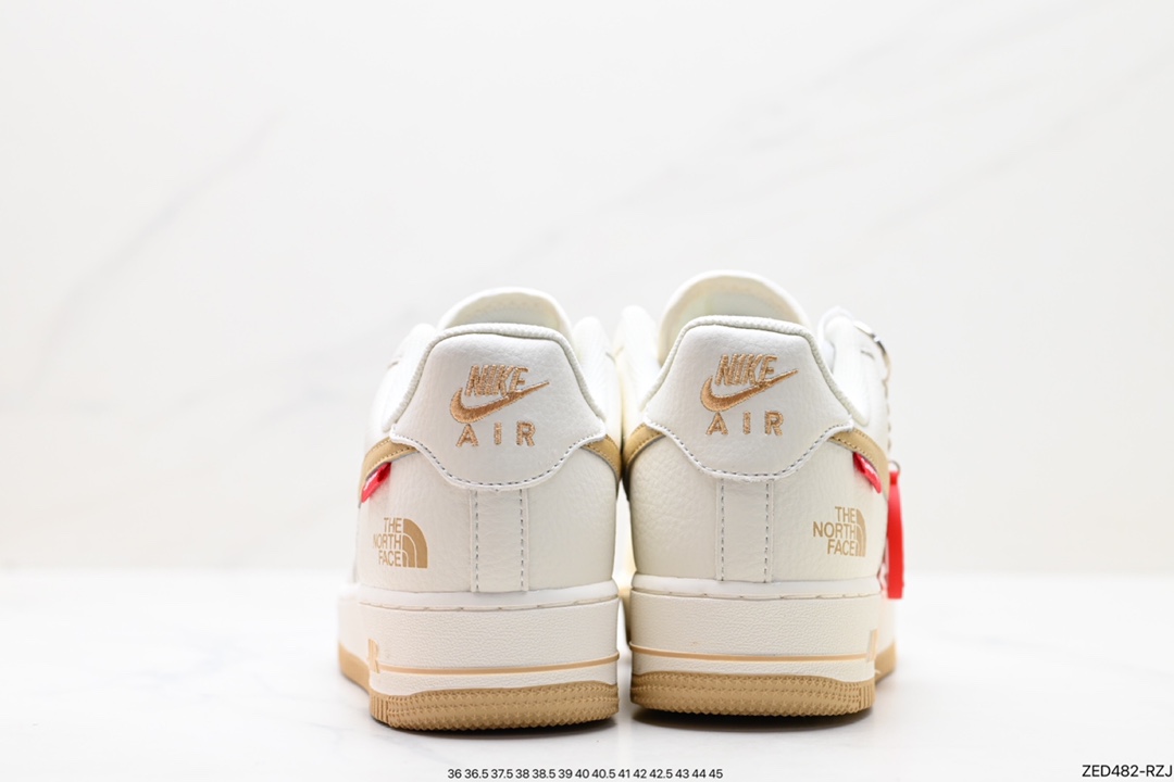 Air Force 1 '07 LV8 SU2305-010