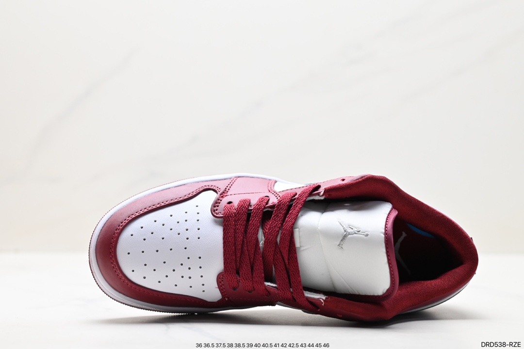 Nike Air Jordan 1 MID 