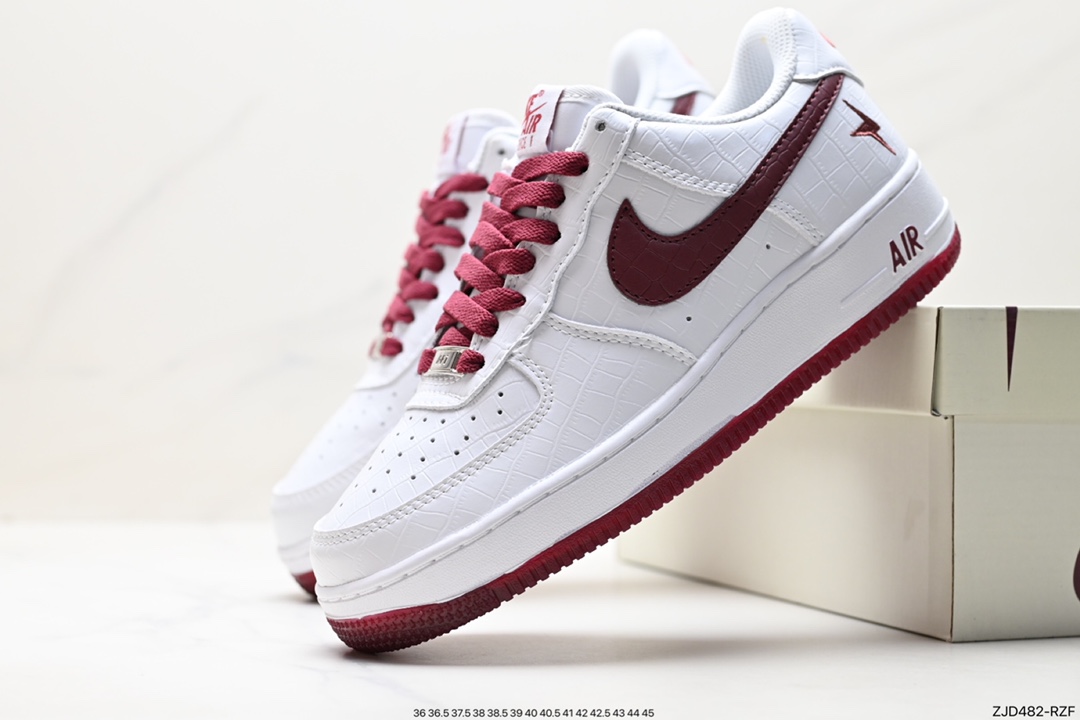 240 Air Force 1 ‘07 Low DD0614-335