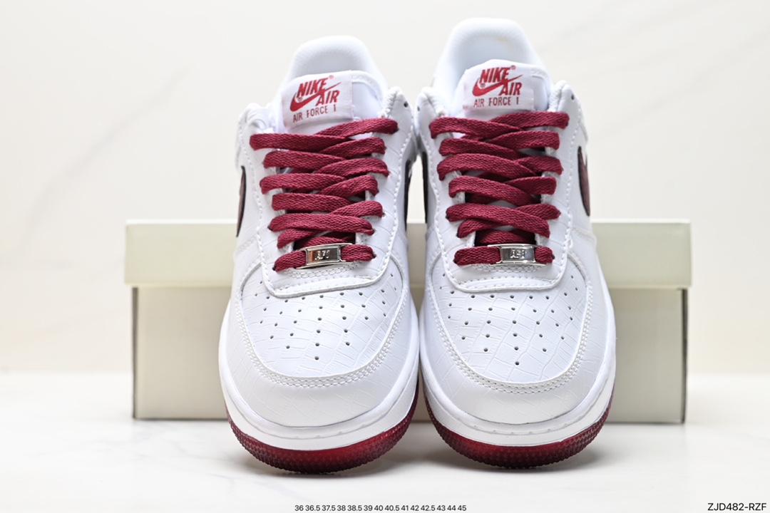 240 Air Force 1 ‘07 Low DD0614-335