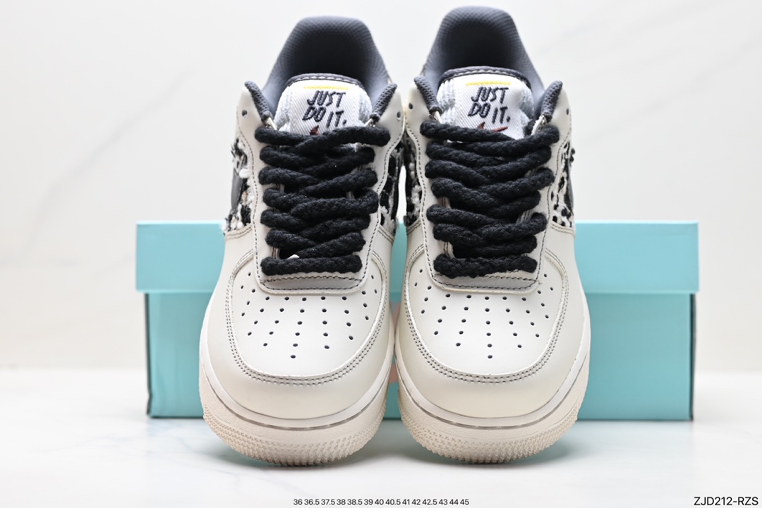 240 Nike Air Force 1 '07 Low FJ7740-017