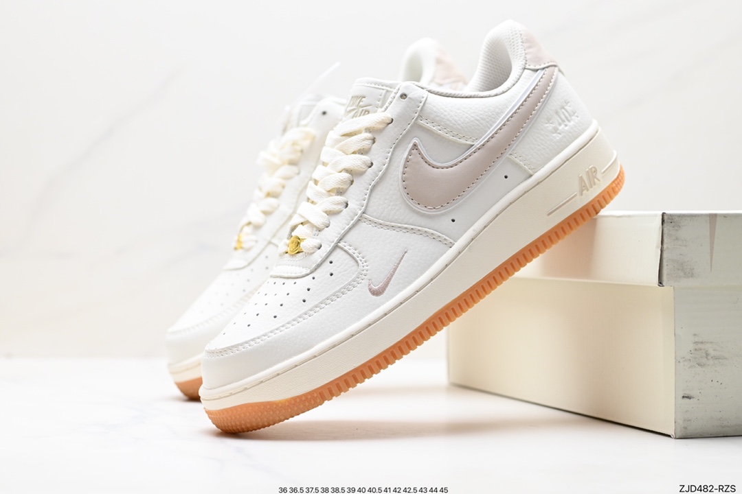 240 Air Force 1 ‘07 Low  WA0531-305