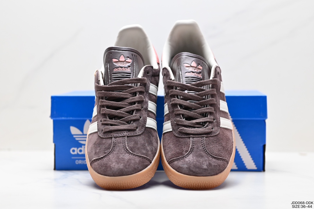 120 adlidas originals Gazelle Indoor "棕白" 这款阿迪达斯运动鞋 IG0672