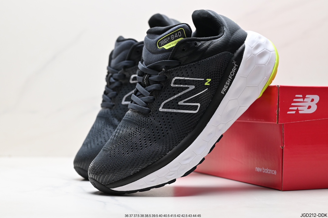 180 新百伦New Balance NB FuelCell Propel 防滑耐磨低帮跑步鞋 M840FLS