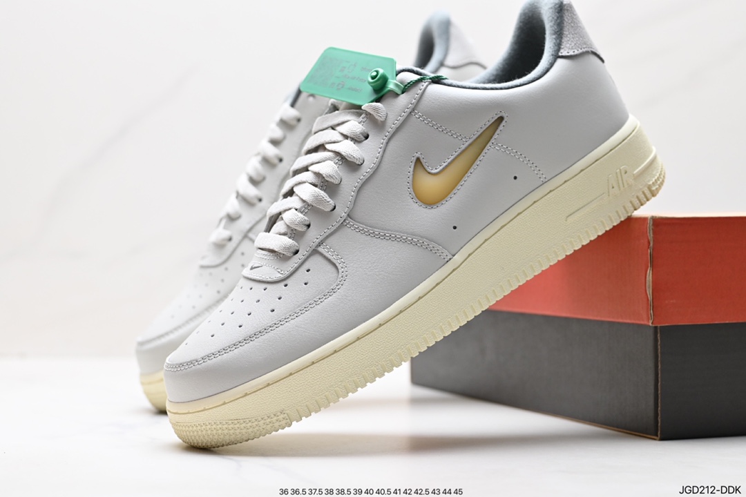 180 耐克Nike Air Force 1 Low 空军一号低帮百搭休闲运动板鞋 DC8894-001