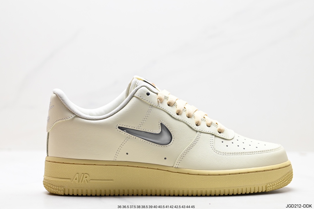 180 耐克Nike Air Force 1 Low 空军一号低帮百搭休闲运动板鞋 DC8894-001