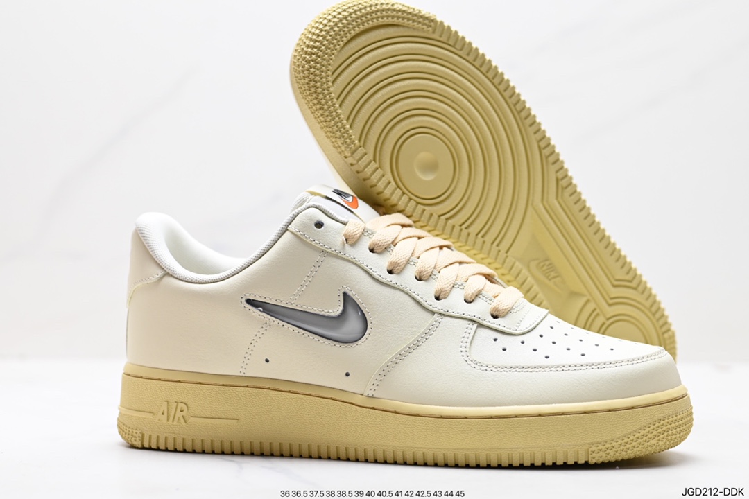 180 耐克Nike Air Force 1 Low 空军一号低帮百搭休闲运动板鞋 DC8894-001