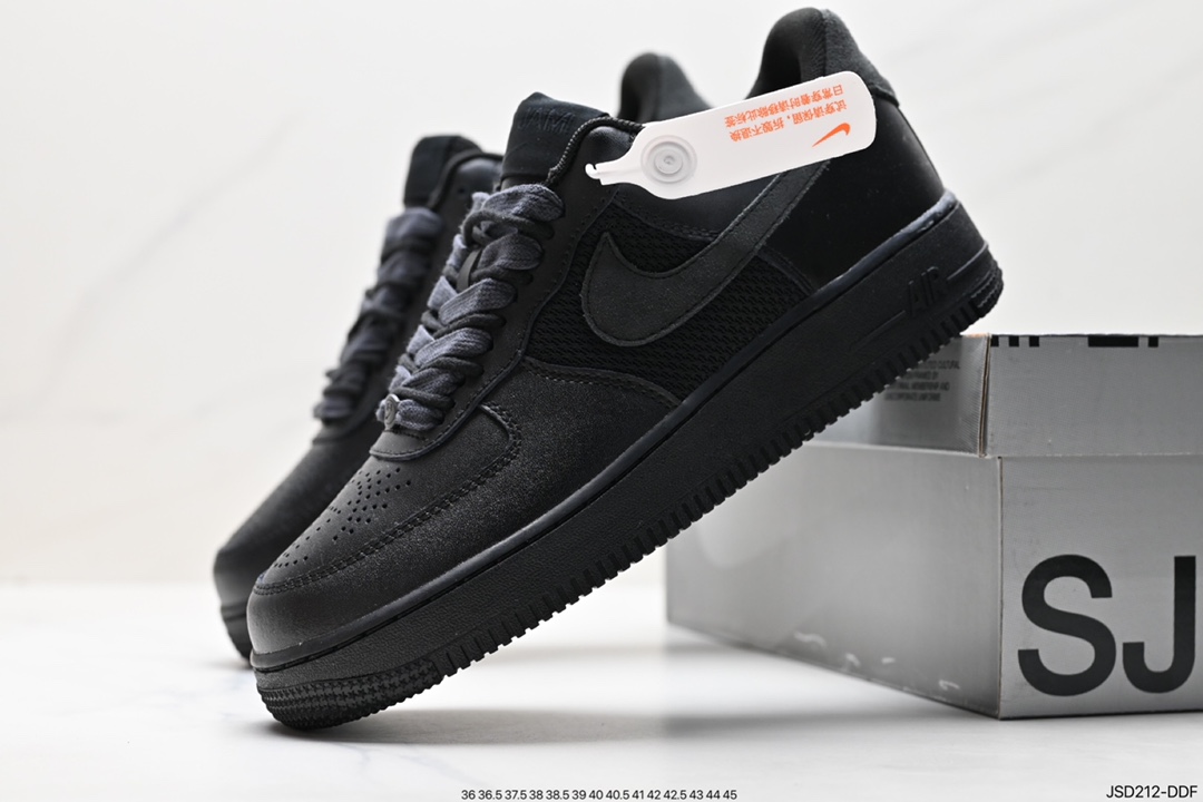 200 Air Force 1 ‘07 Low DX5590-001