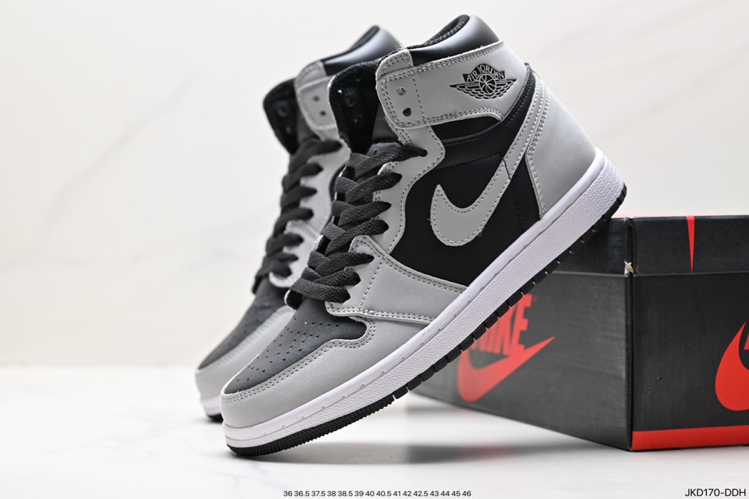 160 耐克Nike Air Jordan 1 Retro High OG”Black/White“AJ1代篮球鞋 555088-063