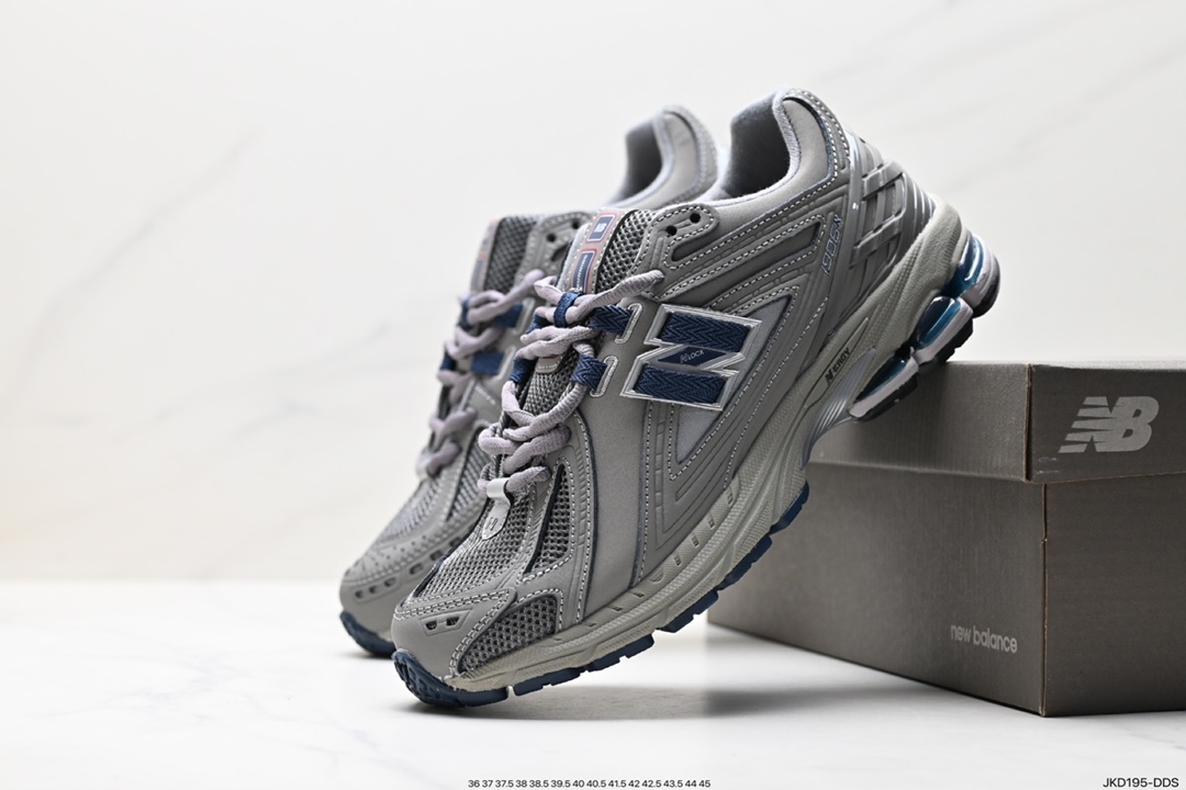 运动鞋, 跑鞋, 新百伦, 休闲运动鞋, New Balance - New Balance Made in USA M992 系列 经典古复 休闲运动搭百老爹步跑鞋
货号：M992GR