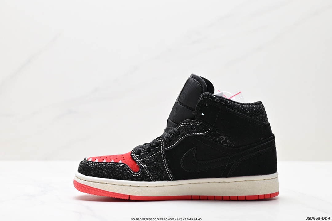 200 耐克Nike Air Jordan 1 Retro High OG”Black/White“AJ1篮球鞋 DN4904-001