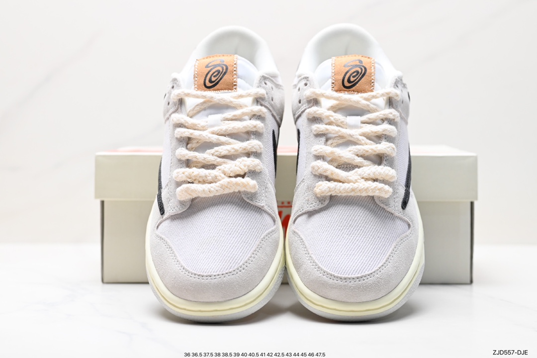 240 Stussy x Nike  SB Dunk Low 斯图西联名 米白 DD9776-068