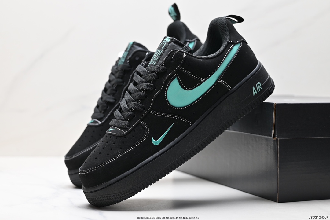 200 Air Force 1 ‘07 Low FB8971-500