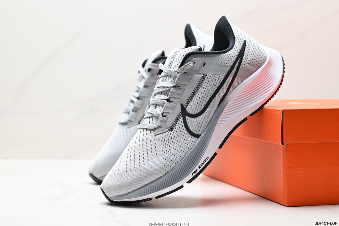 125 Nike Zoom Pegasus 38登月飞马38代 超轻网面透气跑步鞋 CW7356-103