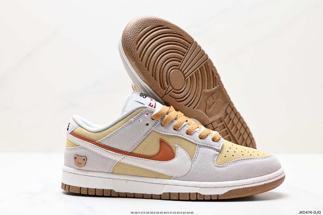 160 Nike Dunk Low SE “85” 此款Nike Dunk Low采用绒面革材质 DO9457-109