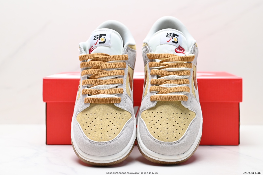 160 Nike Dunk Low SE “85” 此款Nike Dunk Low采用绒面革材质 DO9457-109