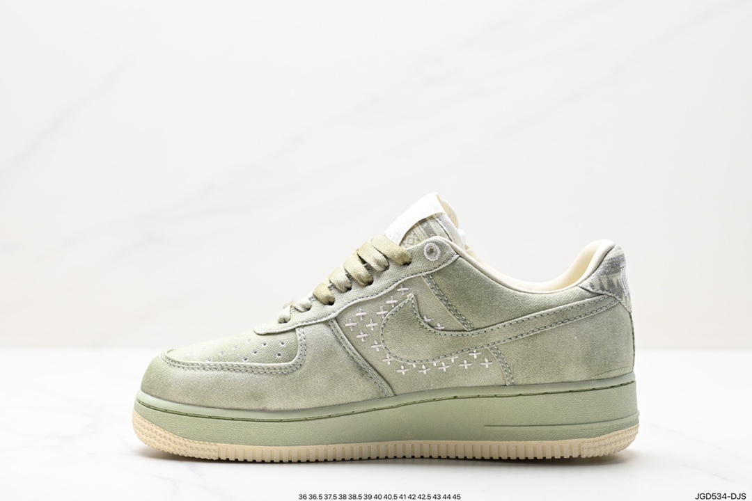 180 Air Force 1’07 Low PRM” NAl-KE Cha“空军一号板鞋“帆布浅橄榄绿龙井茶” DV4246-333