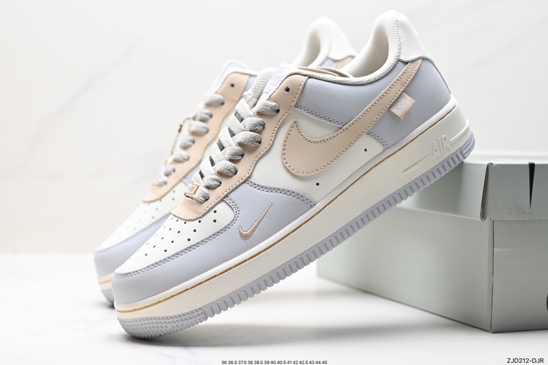 240 Air Force 1 ‘07 Low DB3301-111