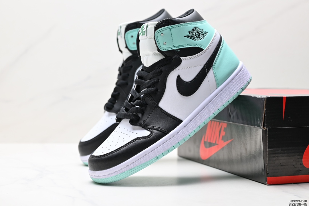 130 耐克Nike Air Jordan 1 Retro High OG”Black/White“AJ1代篮球鞋 575441-035