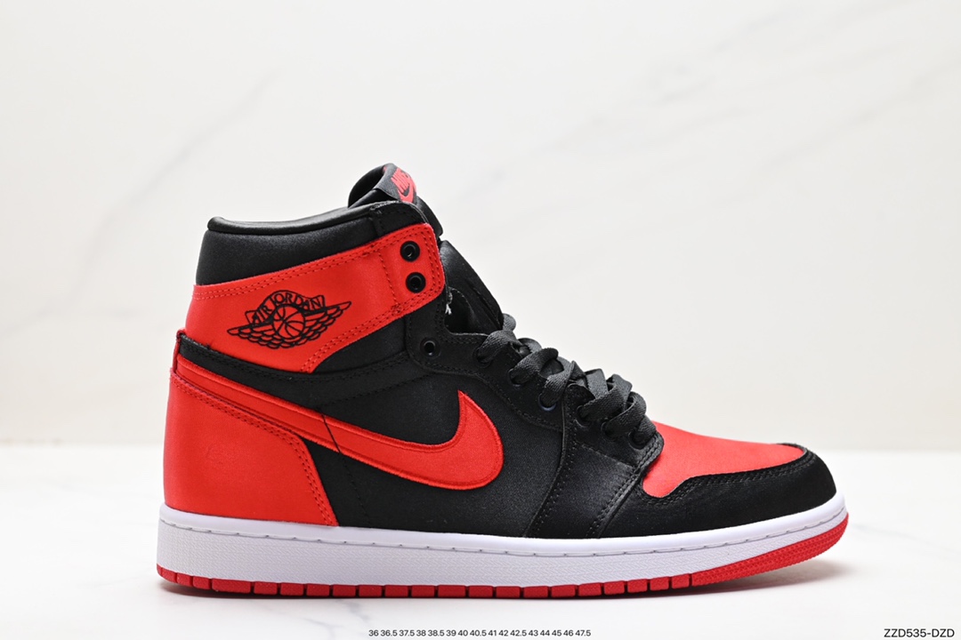 250 耐克Nike Air Jordan 1 Retro High OG”Black/White“AJ1代迈克尔·乔丹高帮篮球鞋 FD4810-061