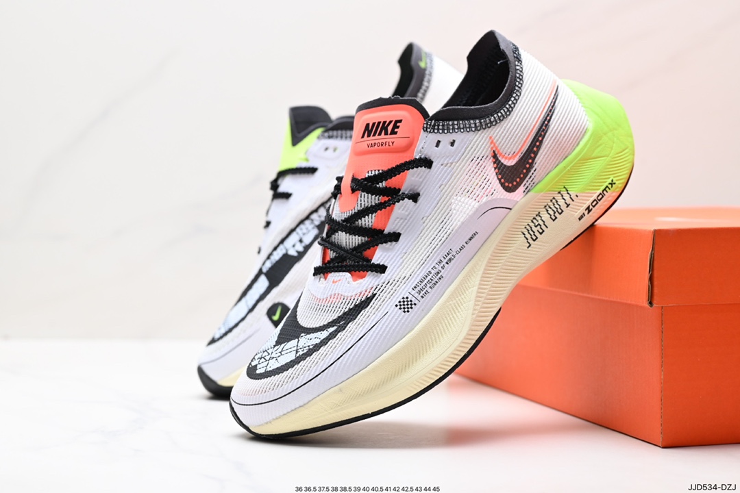 130 ZoomX Vaporfly Next%马拉松二代 使用全新 Vaporweave 科技打造鞋面 CU4111-300