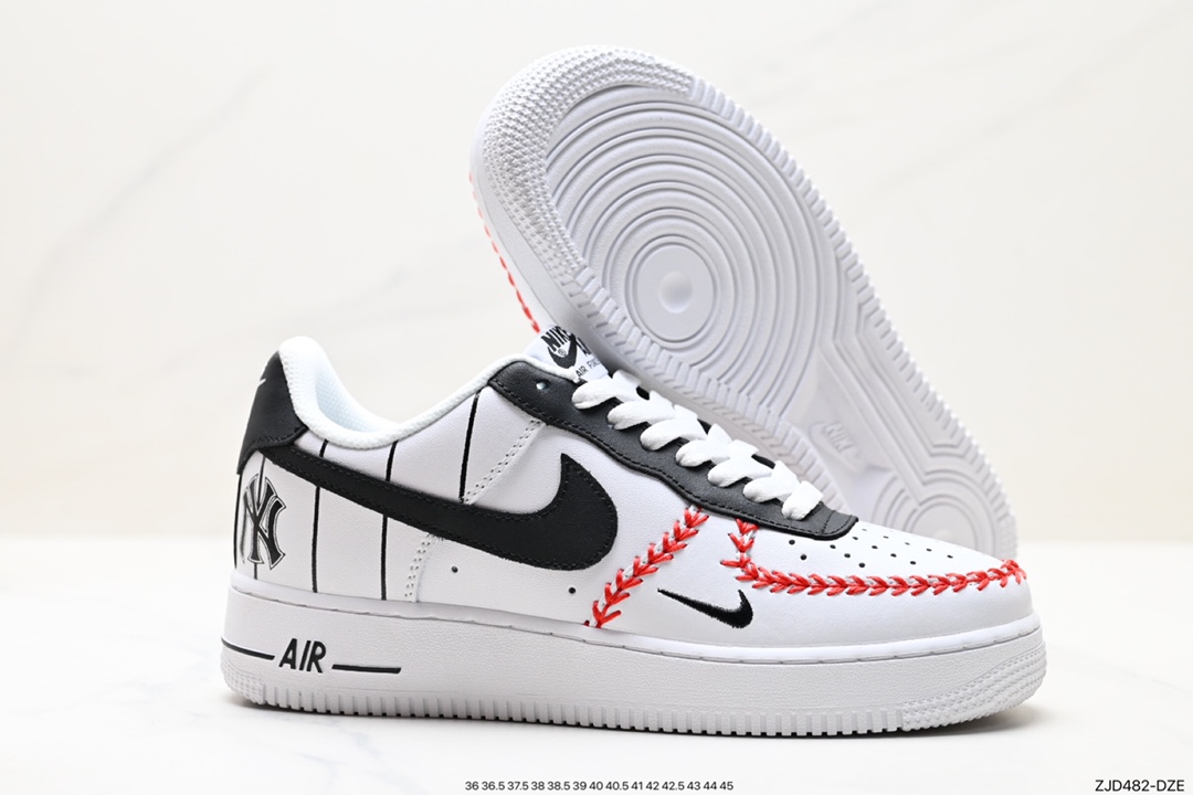 240 Air Force 1 ‘07 Low NY 110711