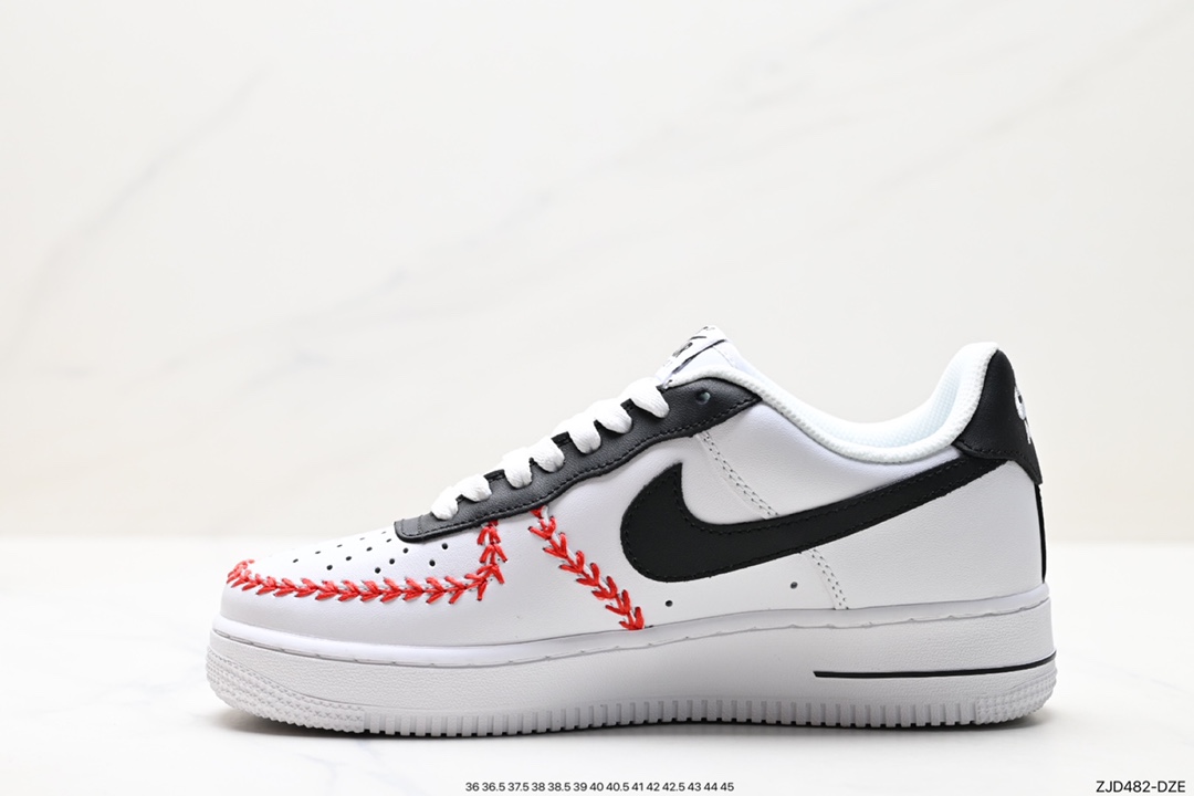 240 Air Force 1 ‘07 Low NY 110711