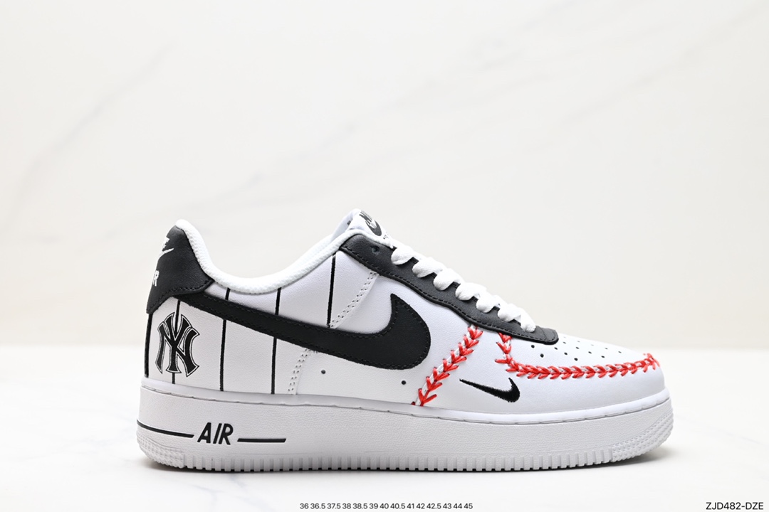 240 Air Force 1 ‘07 Low NY 110711