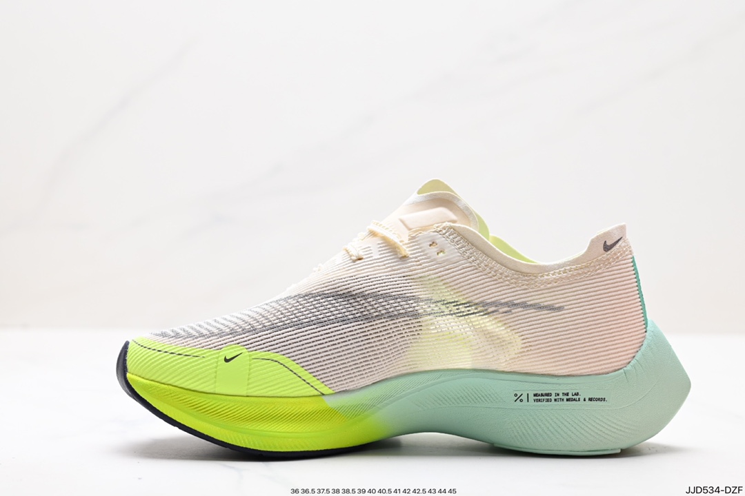 130 ZoomX Vaporfly Next拉松二代 使用全新 Vaporweave 科技打造鞋面 DV9428-100