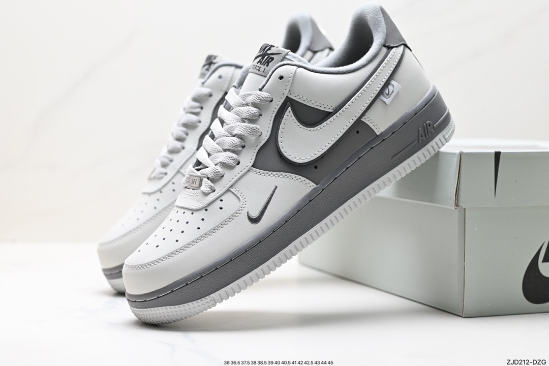 240 Air Force 1 ‘07 Low DB3301-033