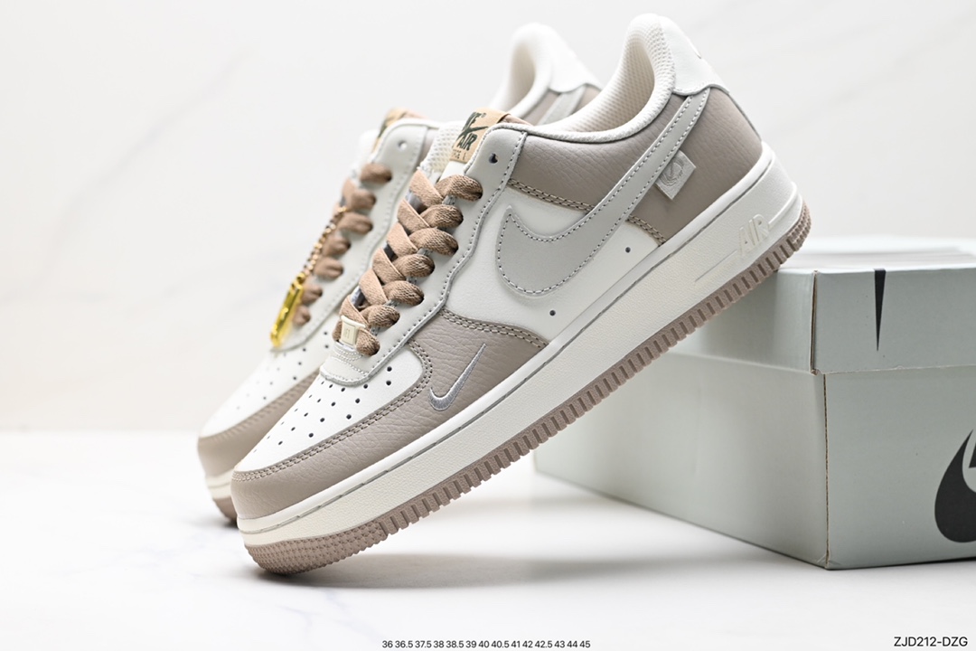 240 Air Force 1 ‘07 Low DB3301-033