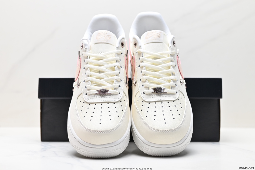 160 耐克Nike Air Force 1 Low 空军一号低帮百搭休闲运动板鞋 FV8110-181