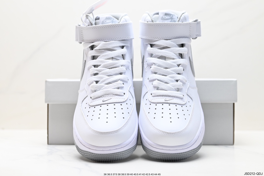 200 Air Force 1 ‘07 Low DV0806-100