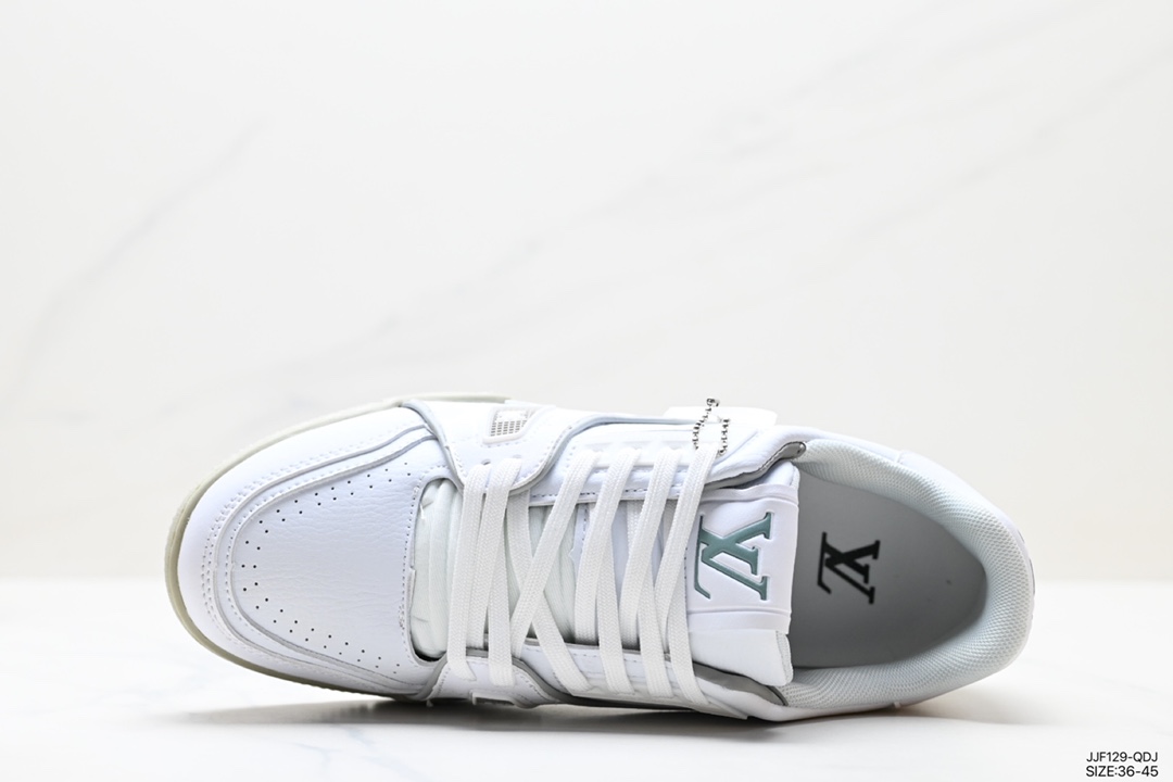 135 全新LV路易威登Louis Vuitton Trainer Sneaker Low休闲运动文化百搭板鞋